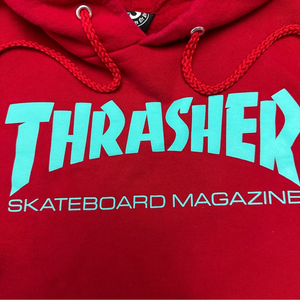 THRASHER Skateboard Magazine Red Crop Sweatshirt Hoodie Size Small Streetwear - Picture 7 of 13